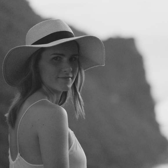 Meet your Posher, Riley - Picture 1 of 1